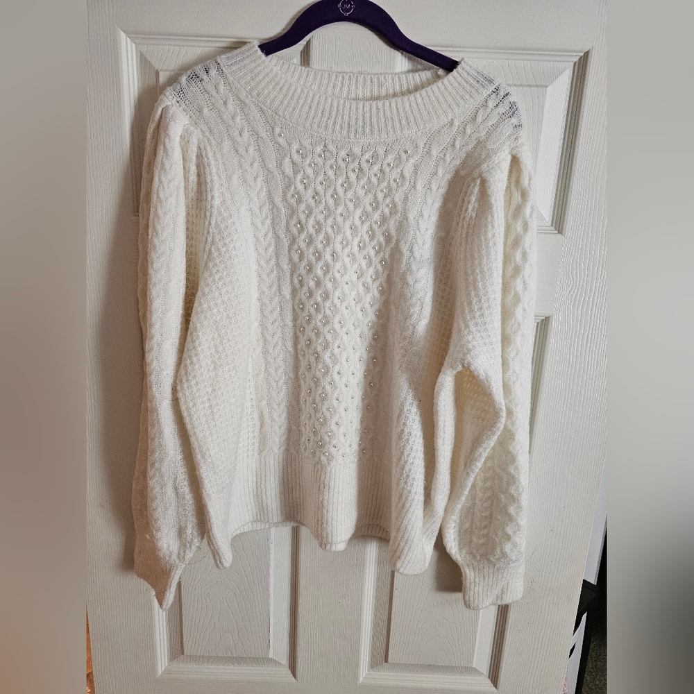 Elegant White Cable Knit Sweater